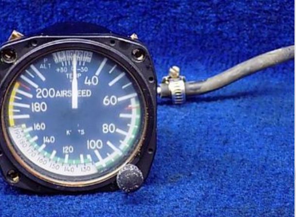 United Inst - Airspeed Indicator 0-210 Knots 225.00 $